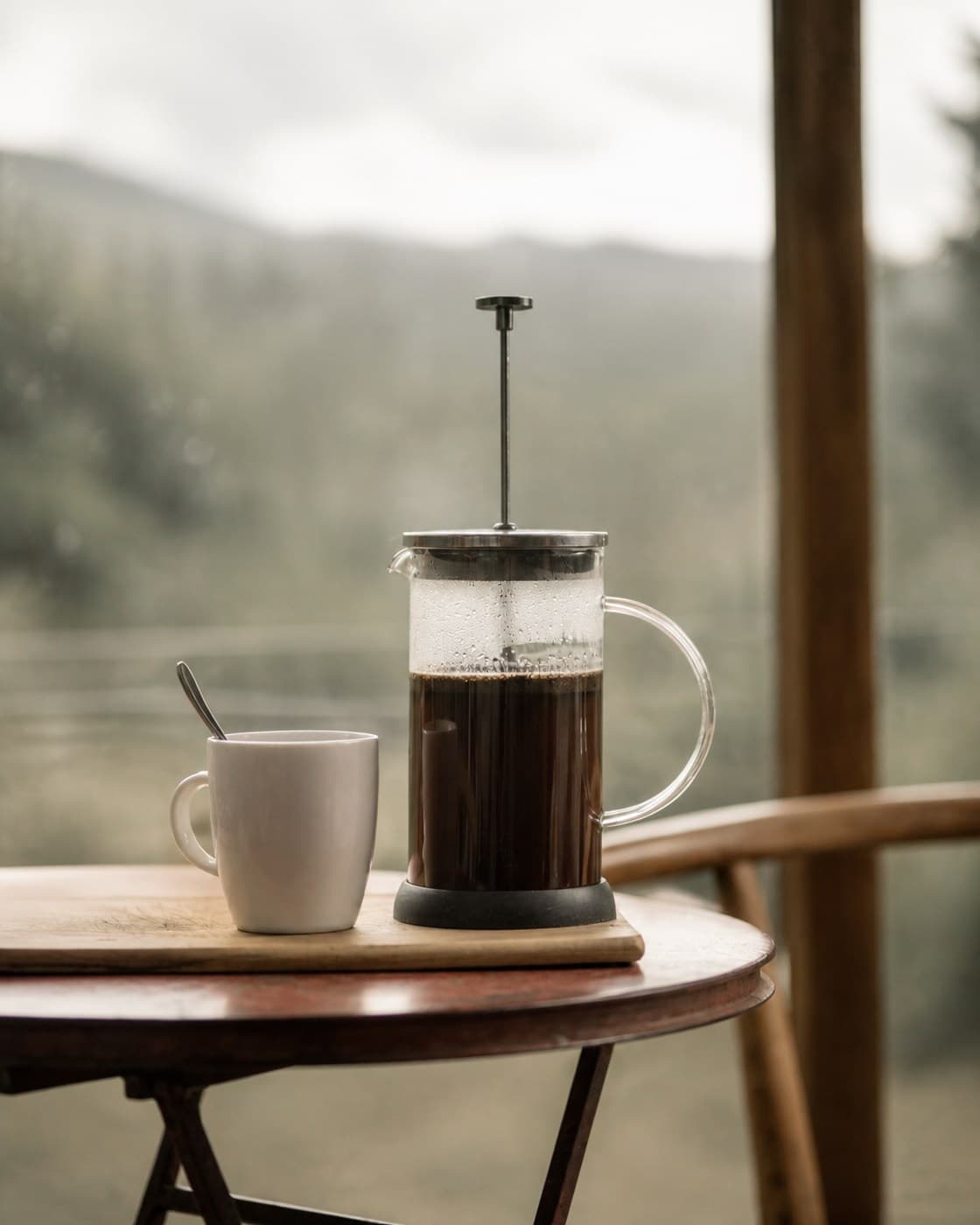 Cà phê được pha bằng bình French press